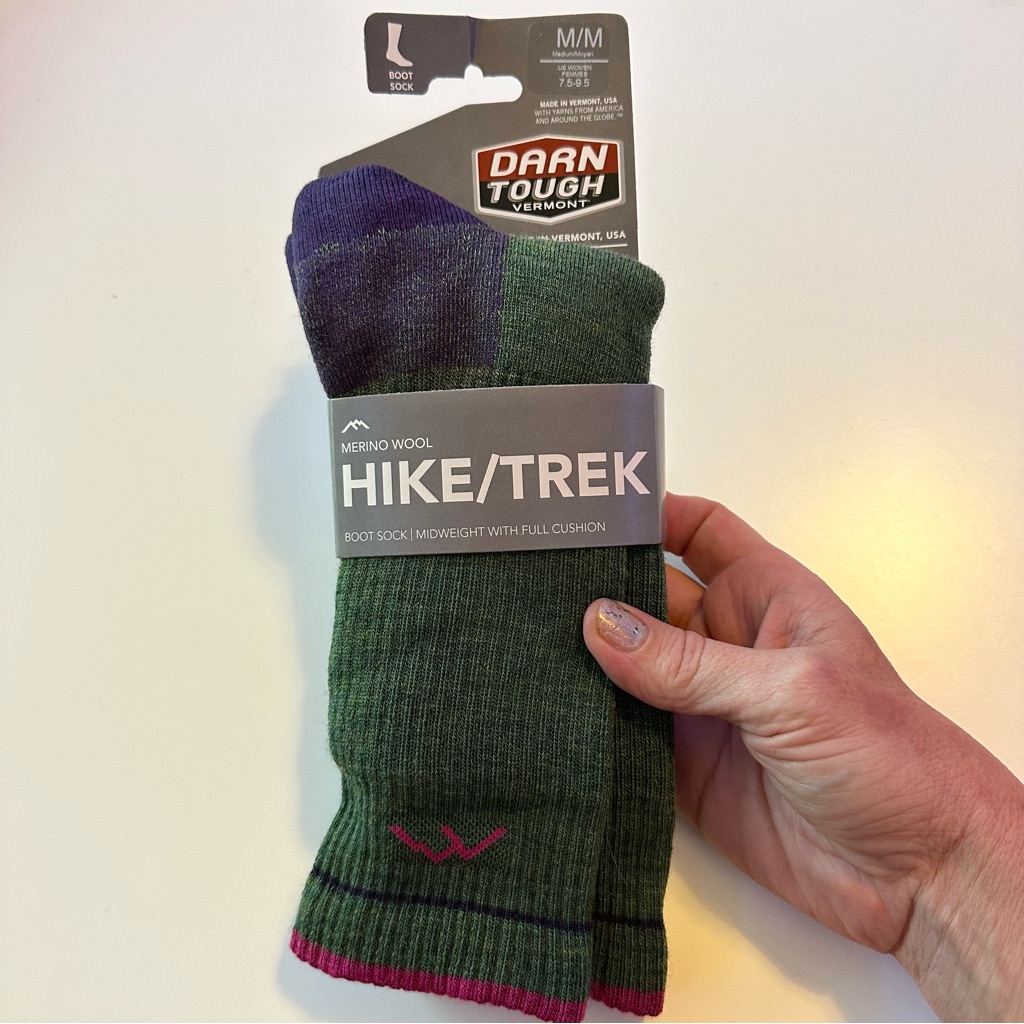 Darn Tough Women's Hiker Boot Full Cushion Midweight Merino Wool Hiking Sock M